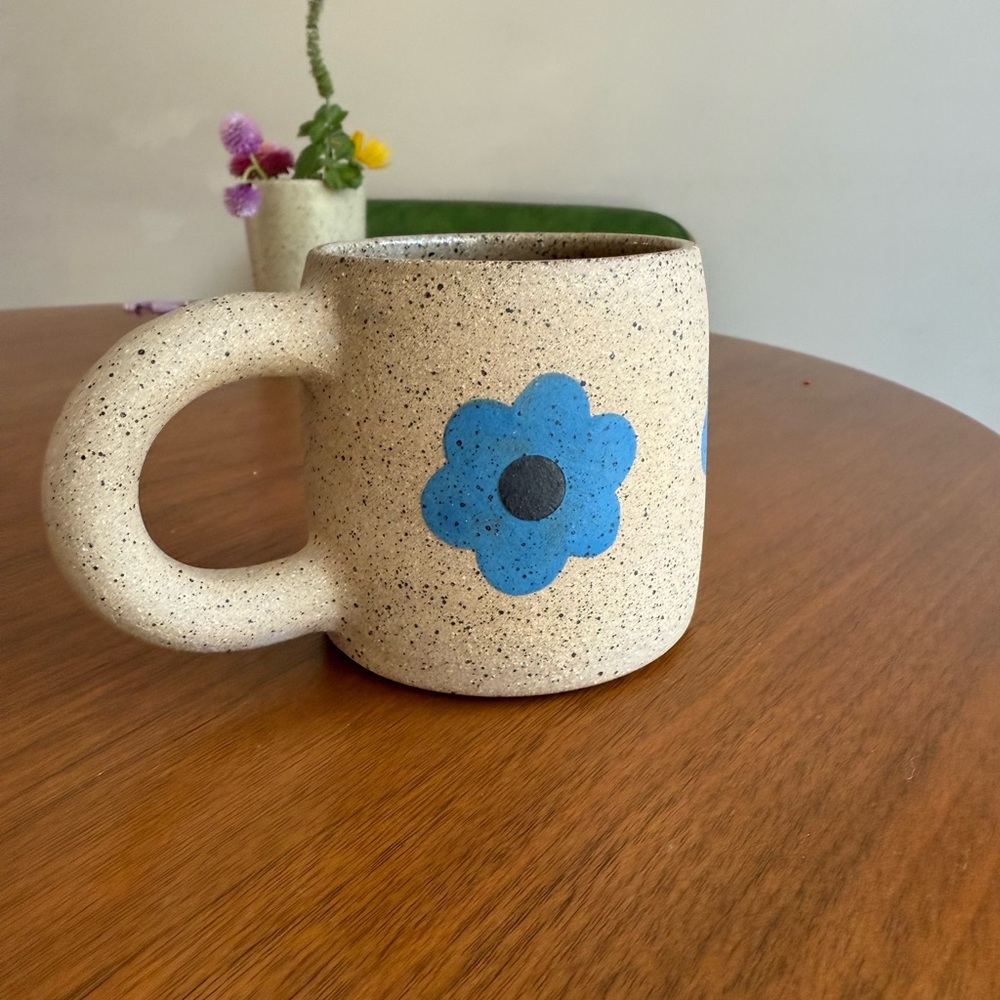 Chelsea Faith ceramics blue flower mug